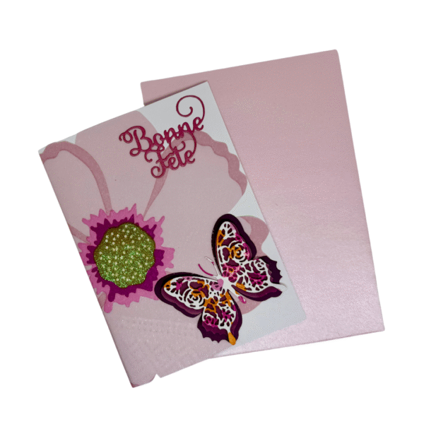 Carte bonne fête - Un papillon qui butine