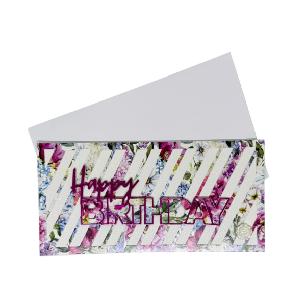 Différentes variantes de motifs floraux visibles sous l'ajourage de la carte panoramique -V1